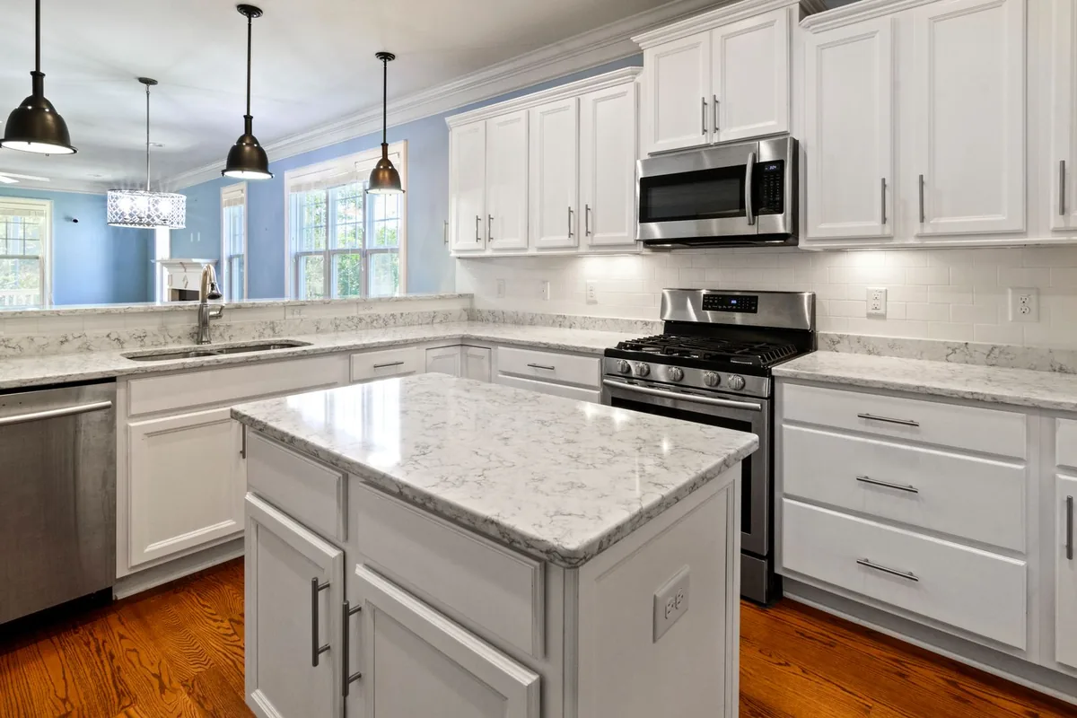 Filth & Squalor Cleanup in Oak Park, MI